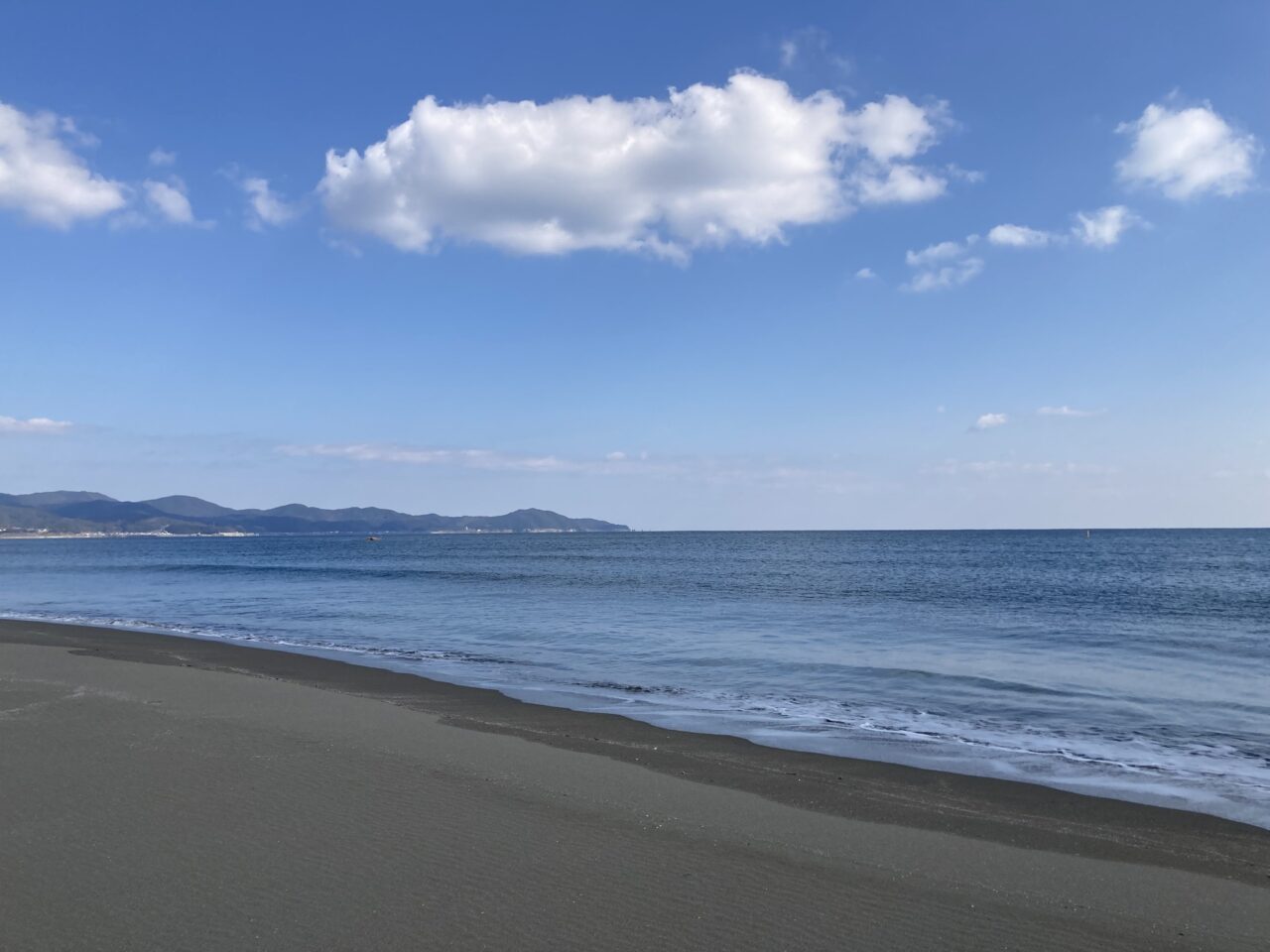 写真：黒潮町子育て支援センターの近くにある入野の浜です。